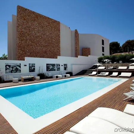 Zhero Hotel