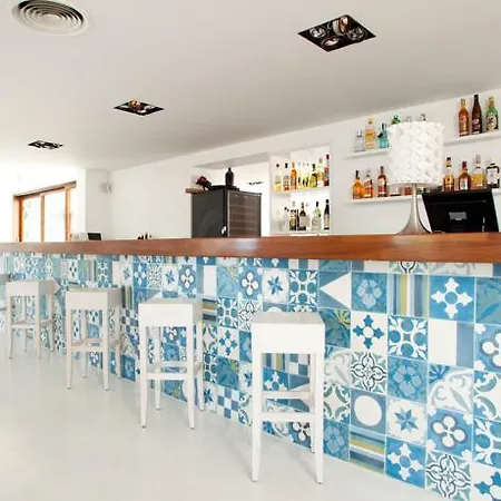 Hotel Zhero Cas Catala